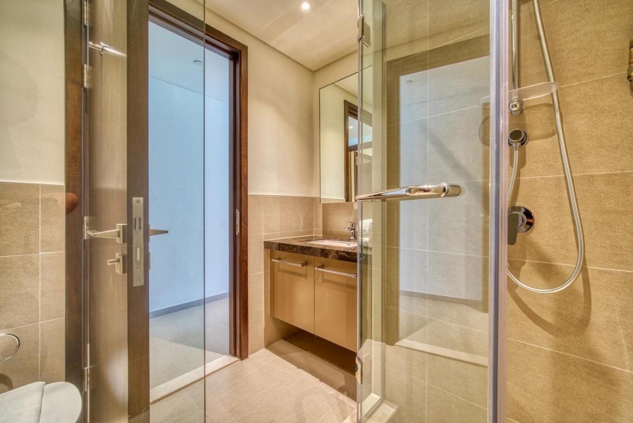 Incredible Views From This Classy Apt With Terrace Дубай Екстериор снимка