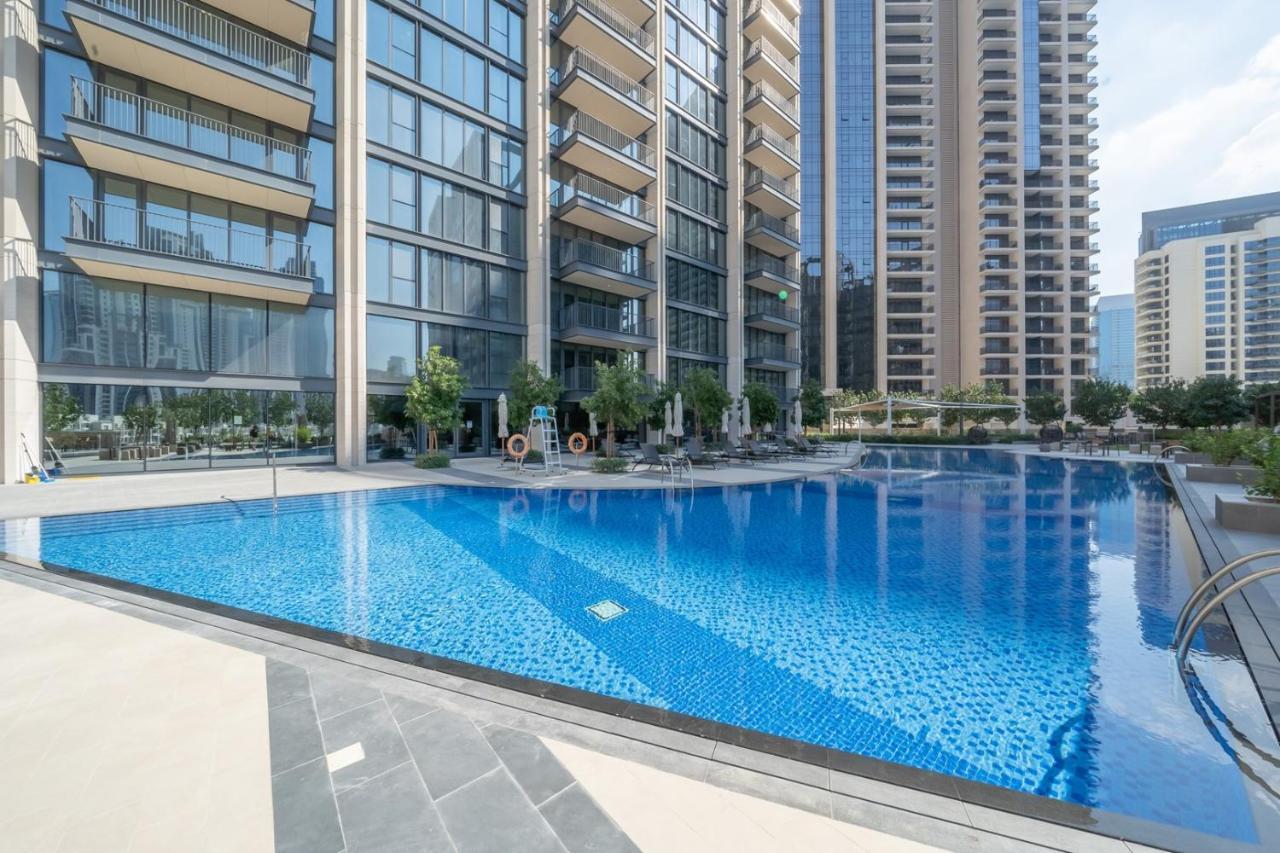 Incredible Views From This Classy Apt With Terrace Дубай Екстериор снимка