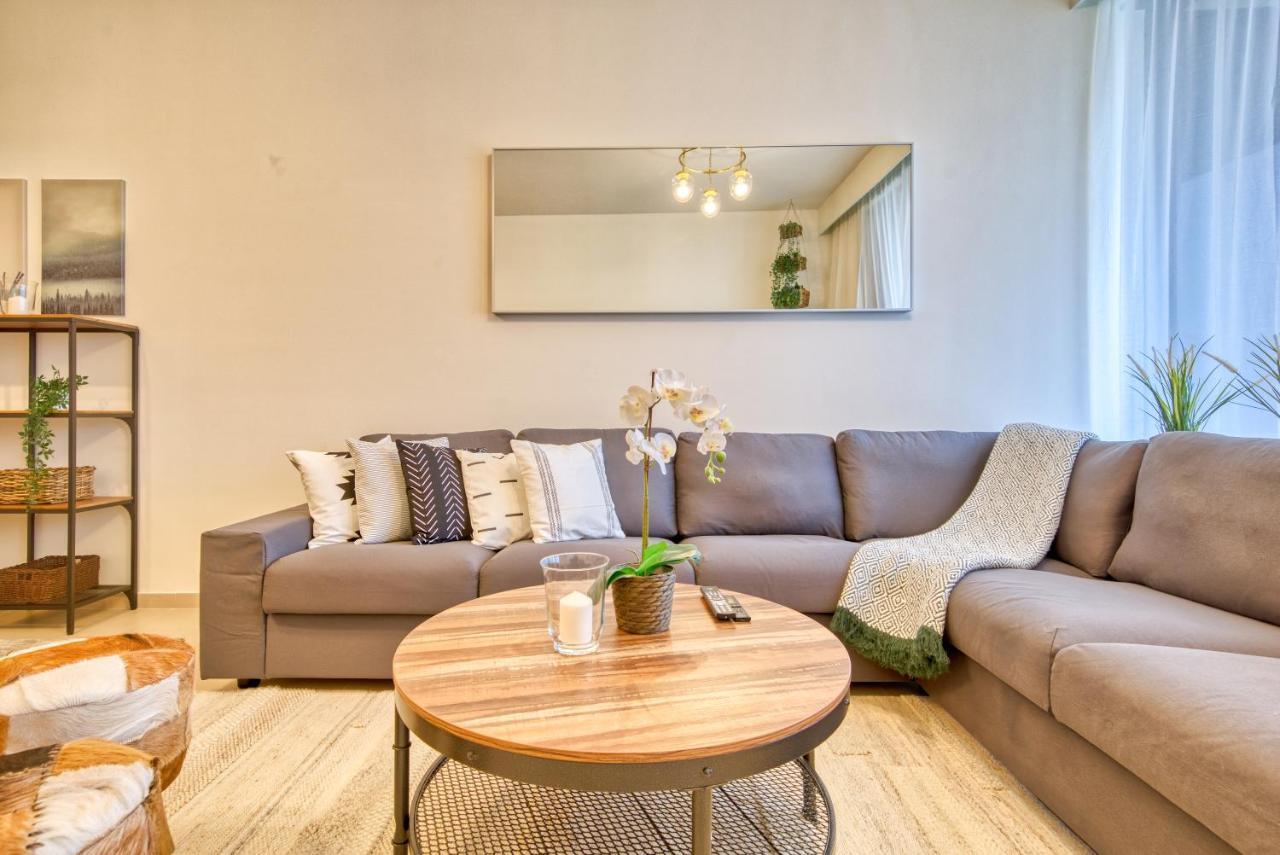 Incredible Views From This Classy Apt With Terrace Дубай Екстериор снимка