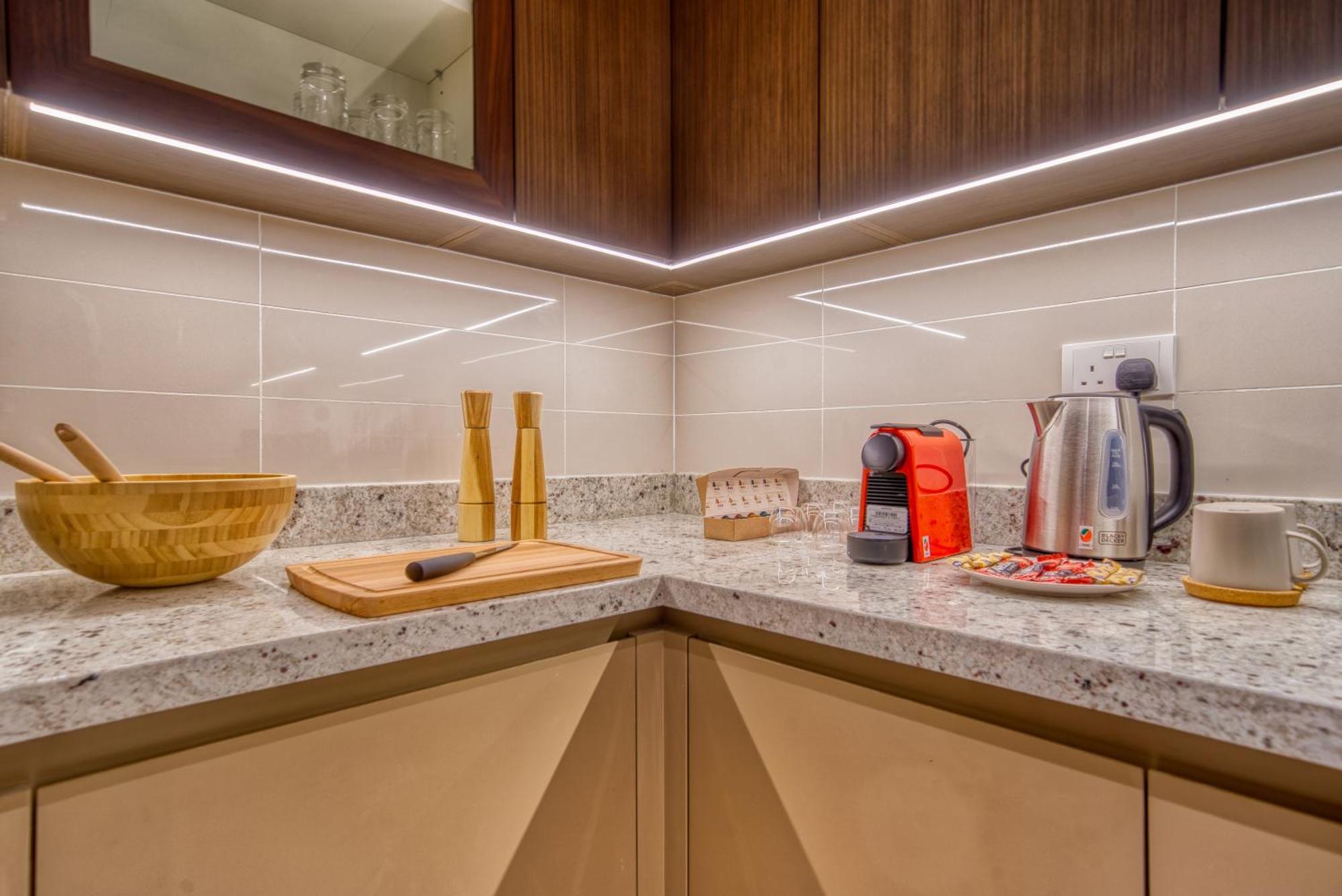 Incredible Views From This Classy Apt With Terrace Дубай Екстериор снимка
