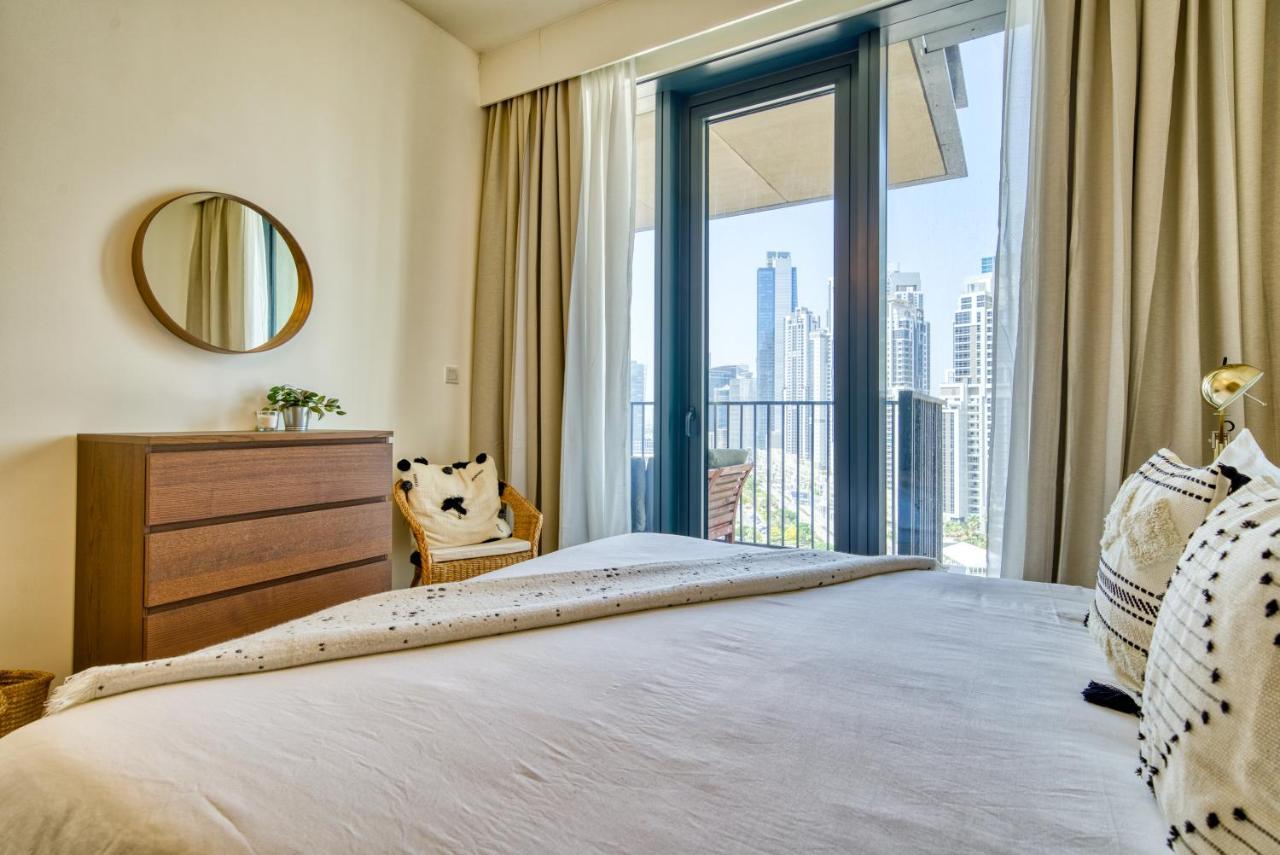 Incredible Views From This Classy Apt With Terrace Дубай Екстериор снимка
